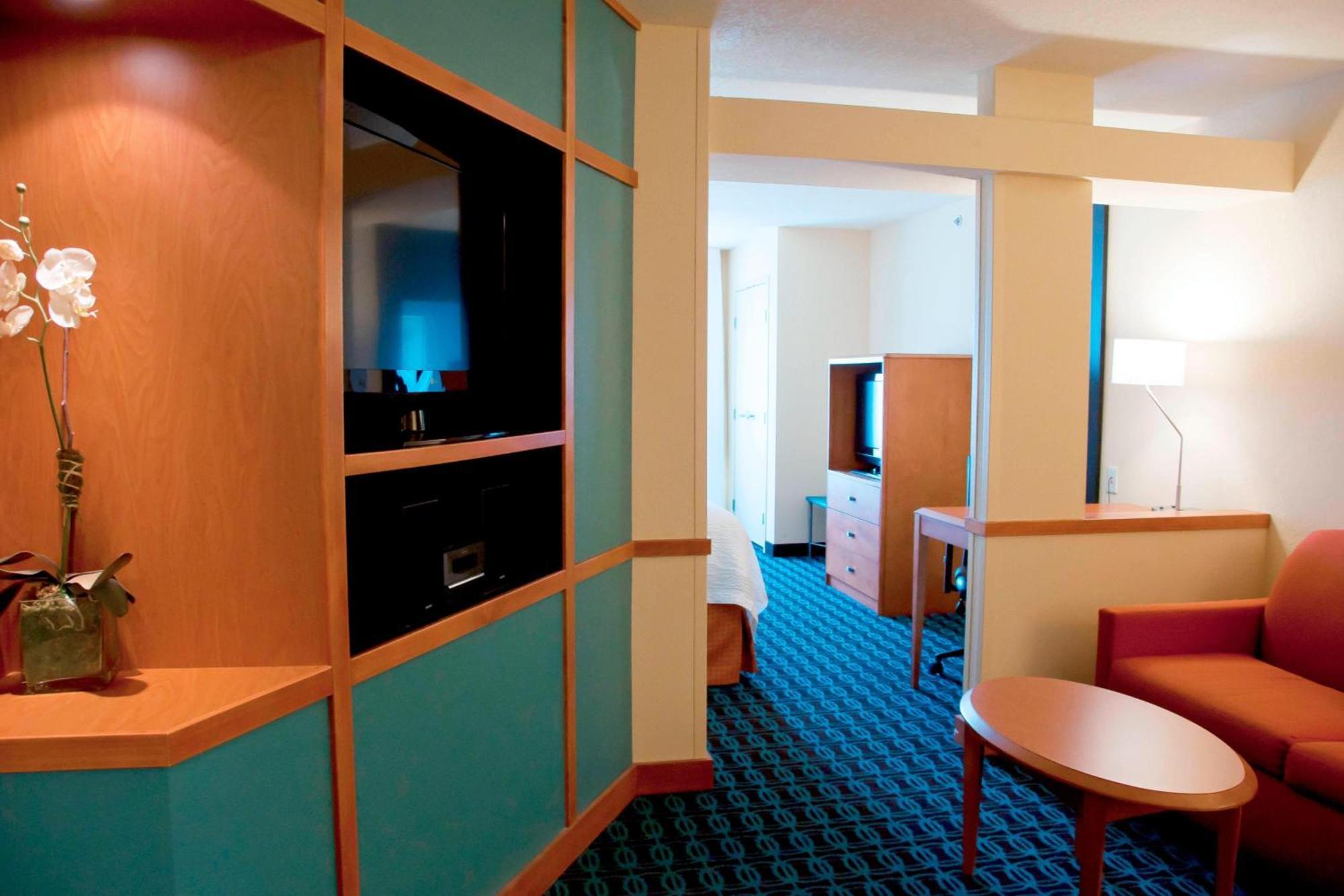 Fairfield Inn & Suites Еймс Екстериор снимка