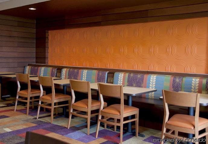 Fairfield Inn & Suites Еймс Екстериор снимка